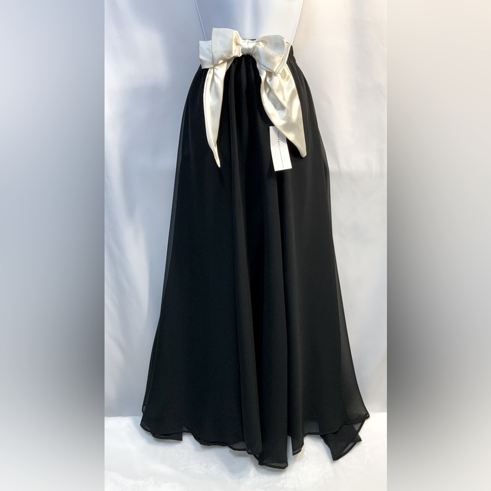 Truly4You Women’s Black Flare Maxi Skirt